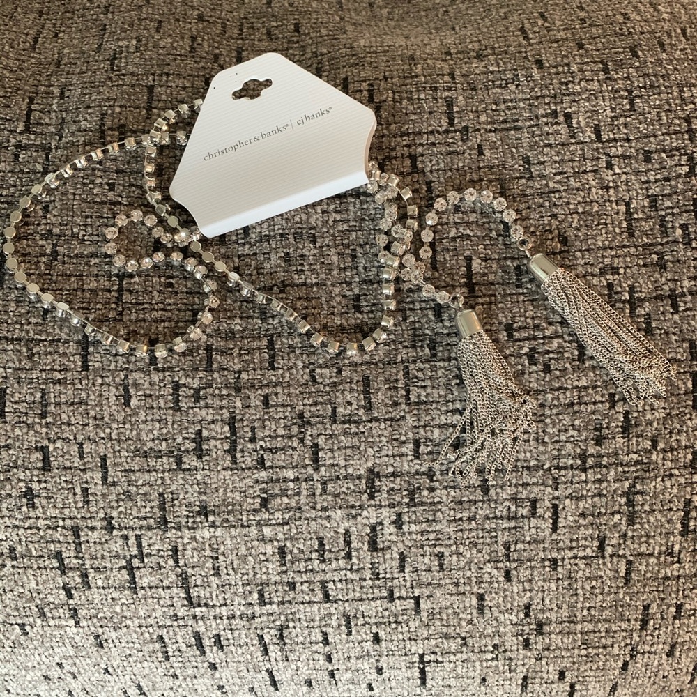 Lariat necklace